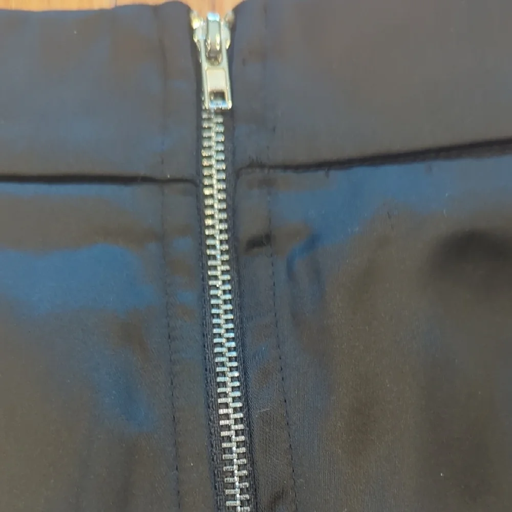 Tobi Elegant Black Pencil Skirt - Picture 5 of 6